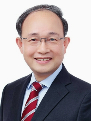 김동욱 사진
